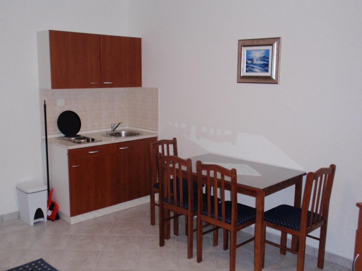 Apartmani Area Doma Trogir Eksteriør bilde