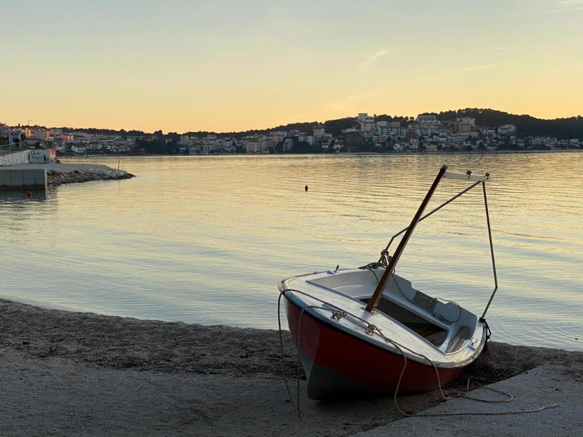 Apartmani Area Doma Trogir Eksteriør bilde
